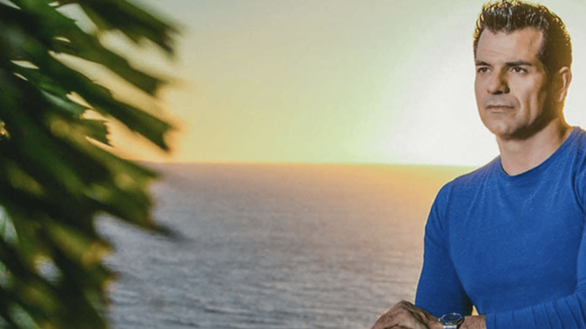 Who is Johnny Tabaie aka The Holistic Healer?